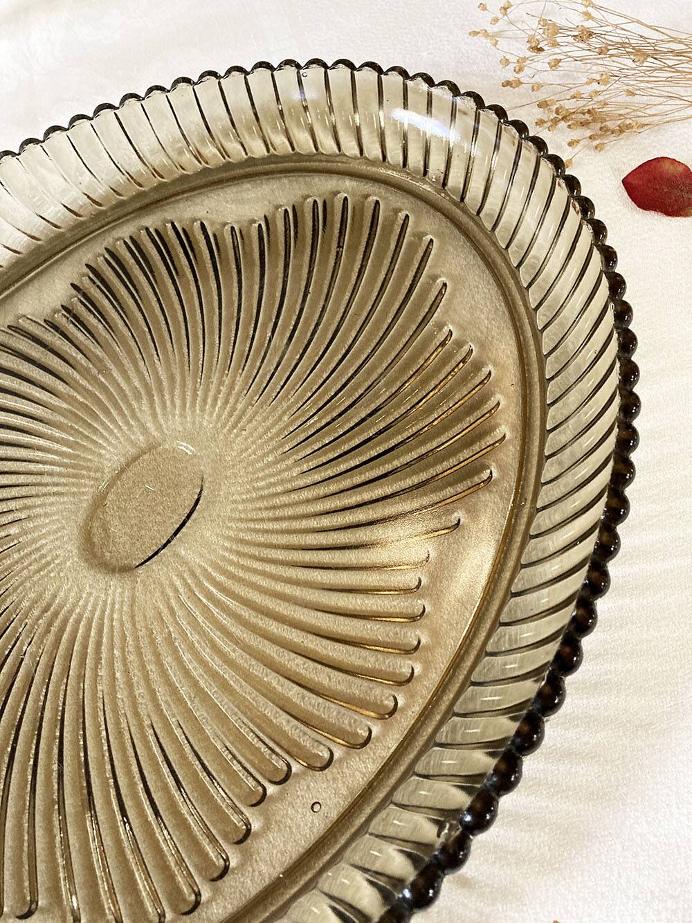 Oval serving dish in Bayel fluted glass