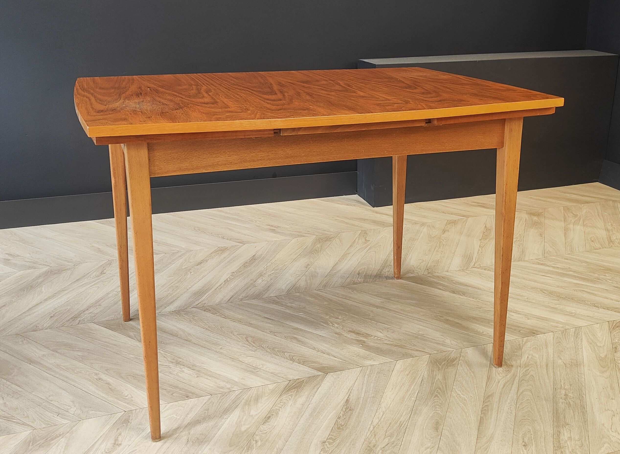 Mid century dining table vintage - extendable