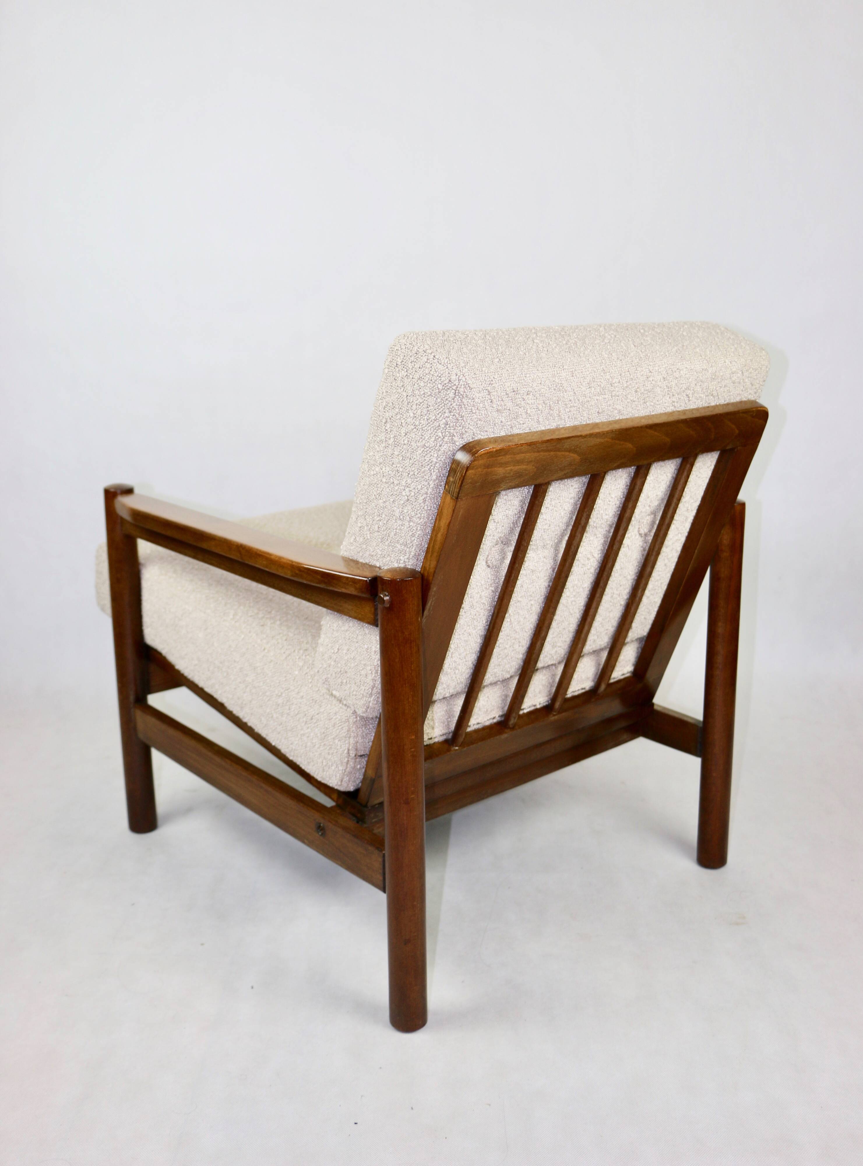 Vintage Armchair in Beige Boucle, 1970s