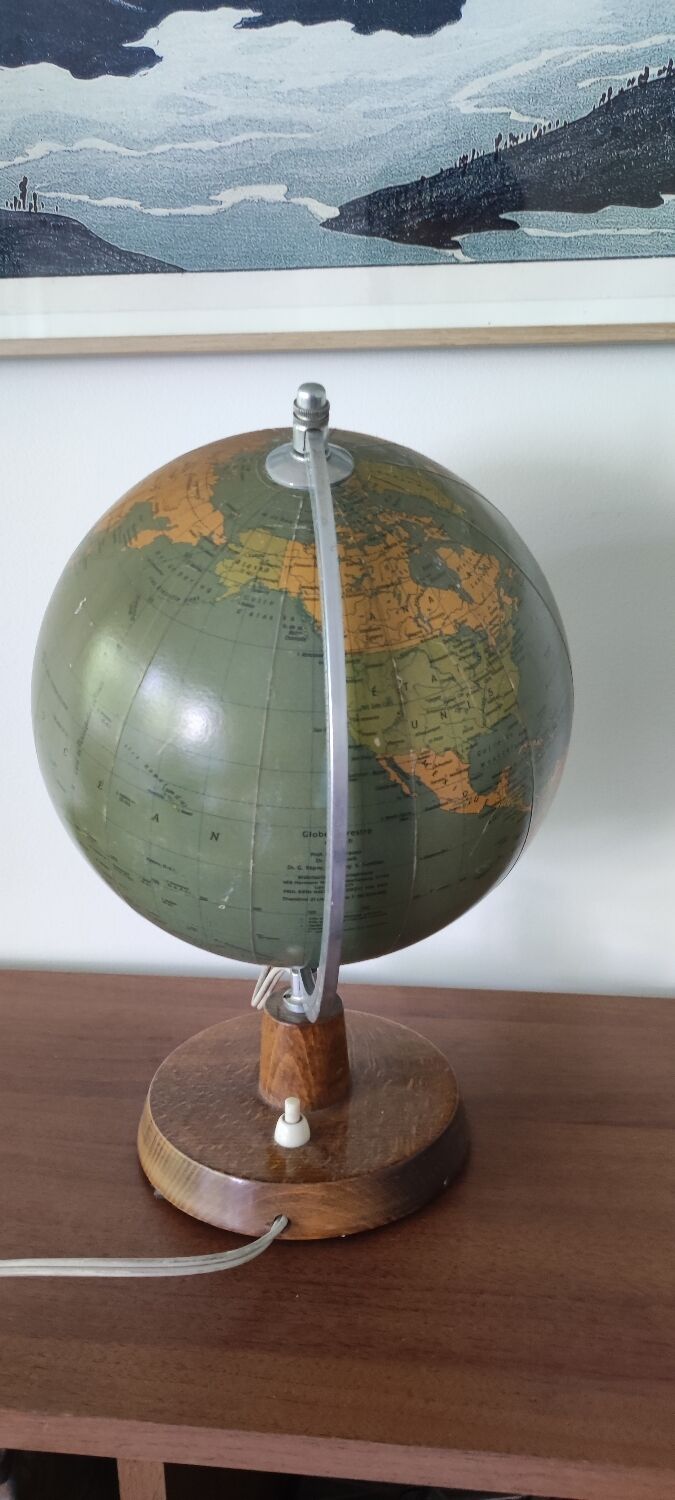 Räth luminous globe