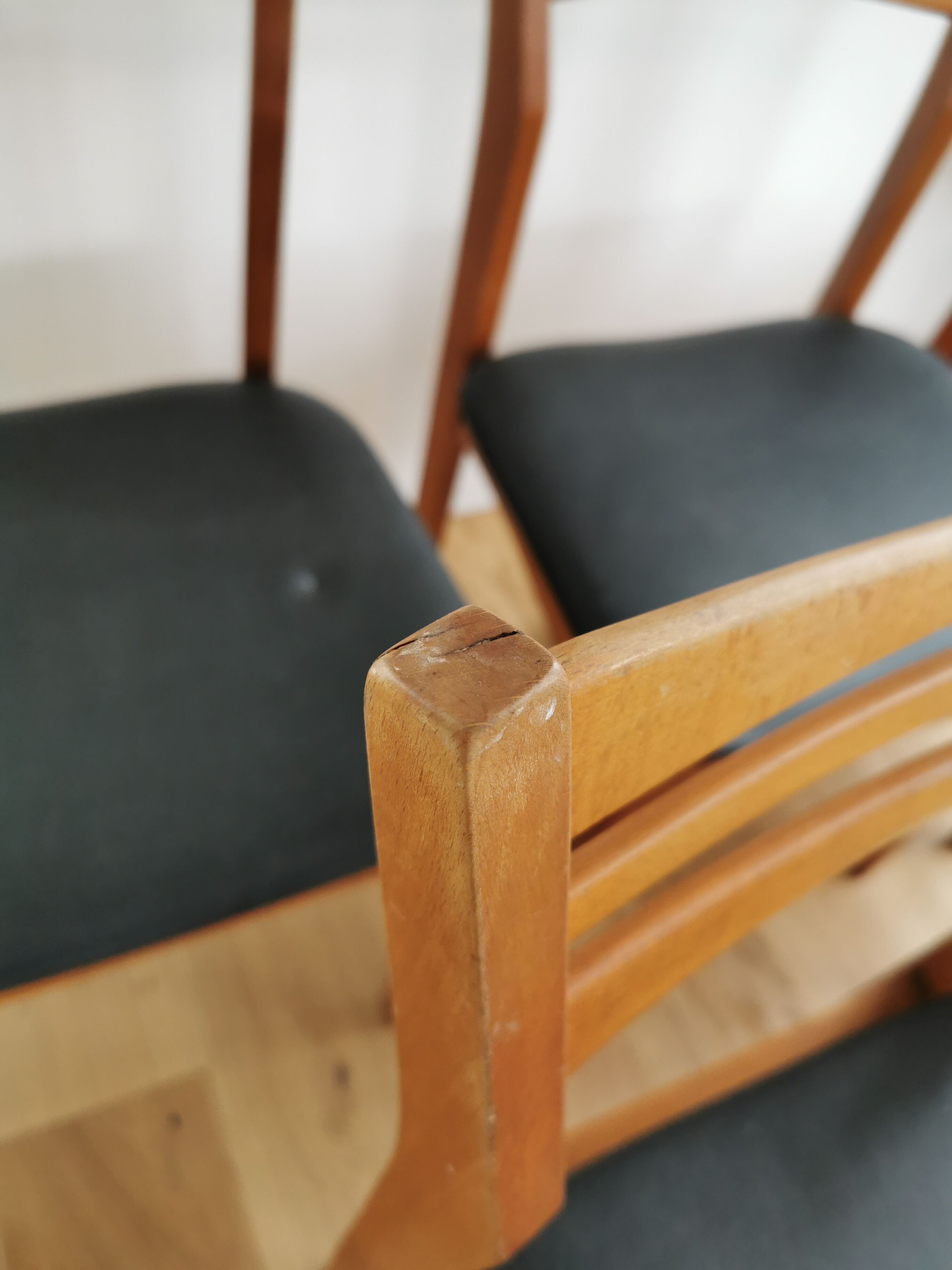 Set 5 vintage Scandinavian chairs