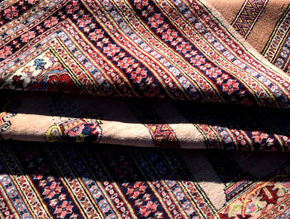 Tapis d'orient Inde Mihrab : 1,23 x 1,83 mètres en laine