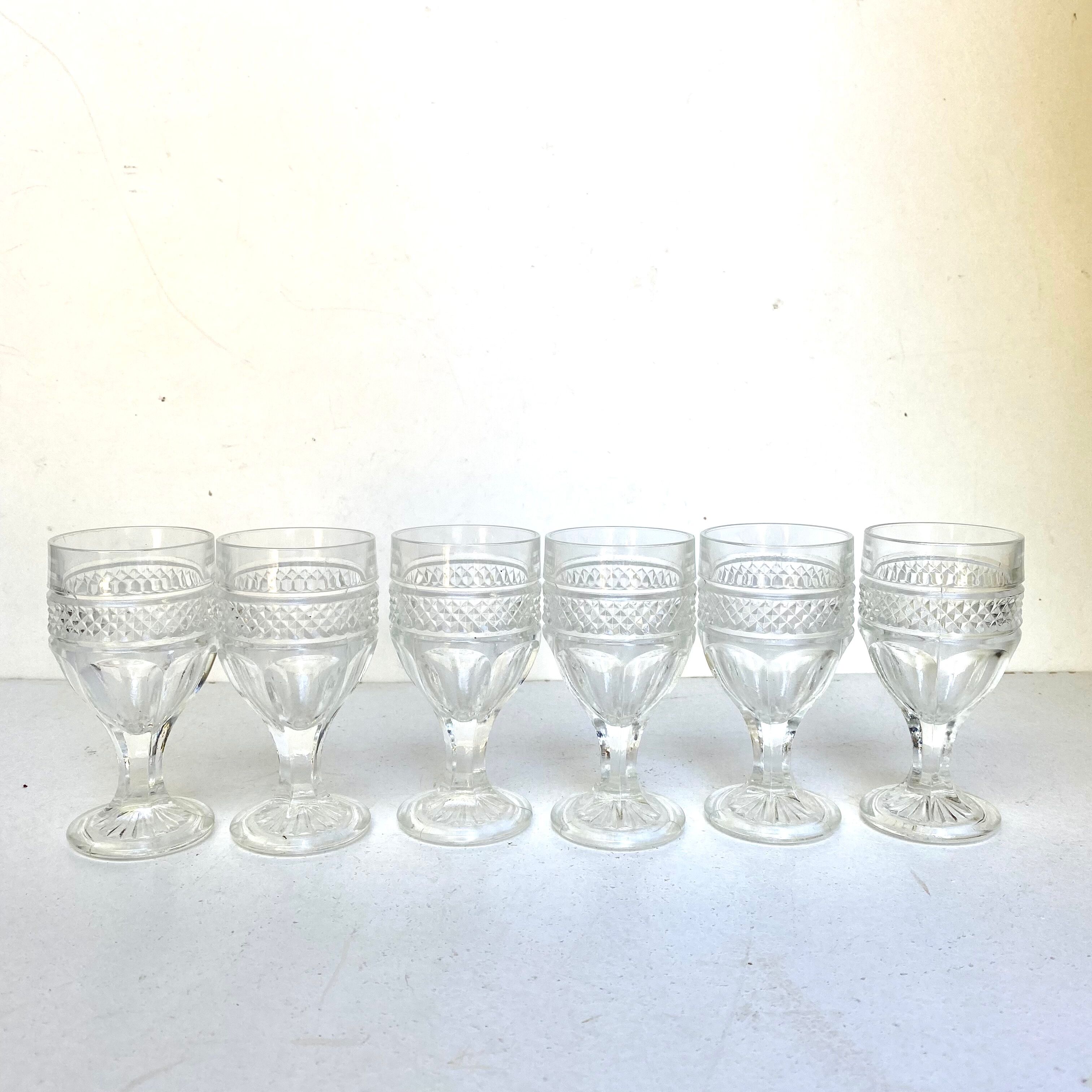 Baroque foot glasses