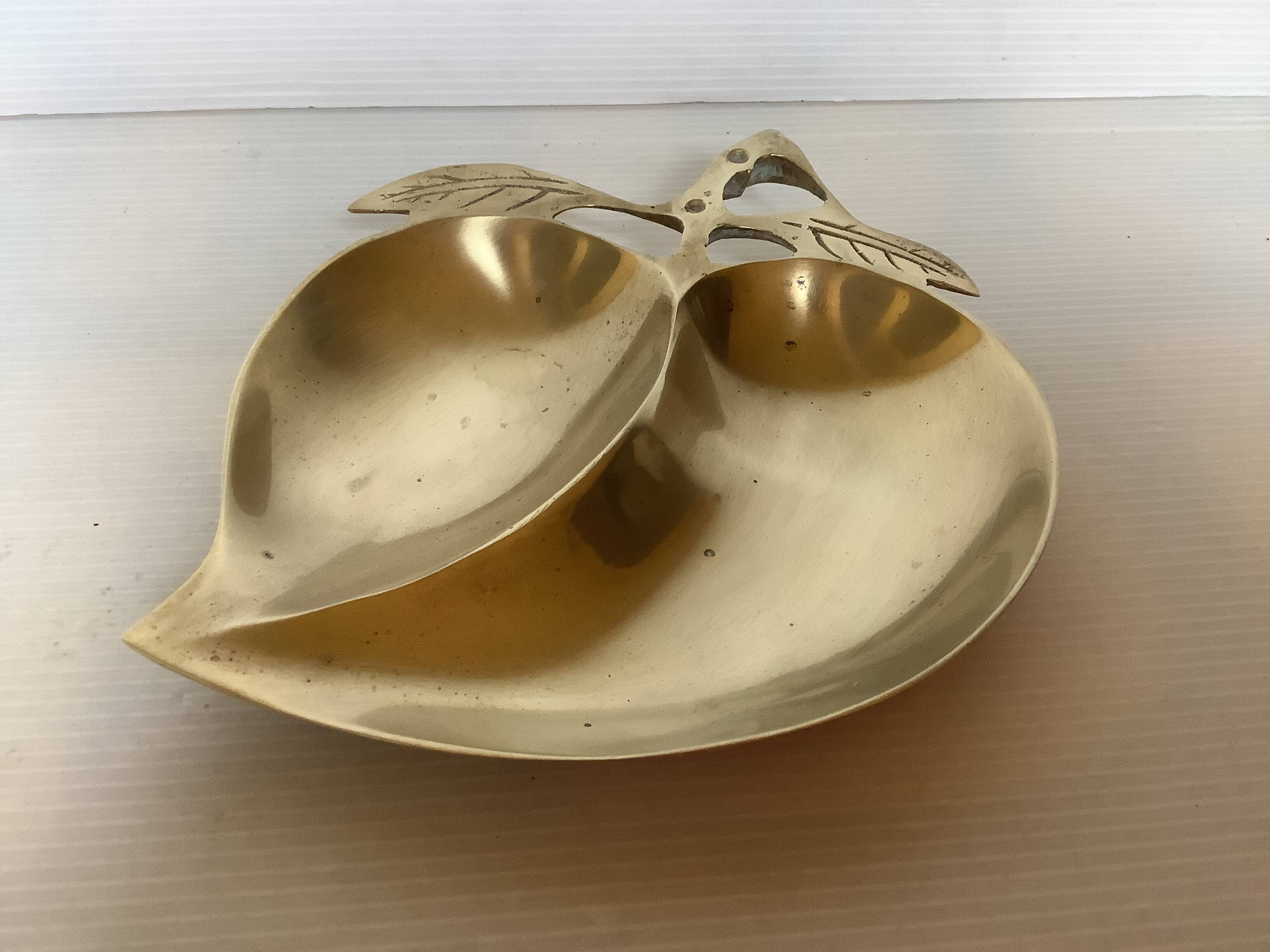 Brass apple catchall