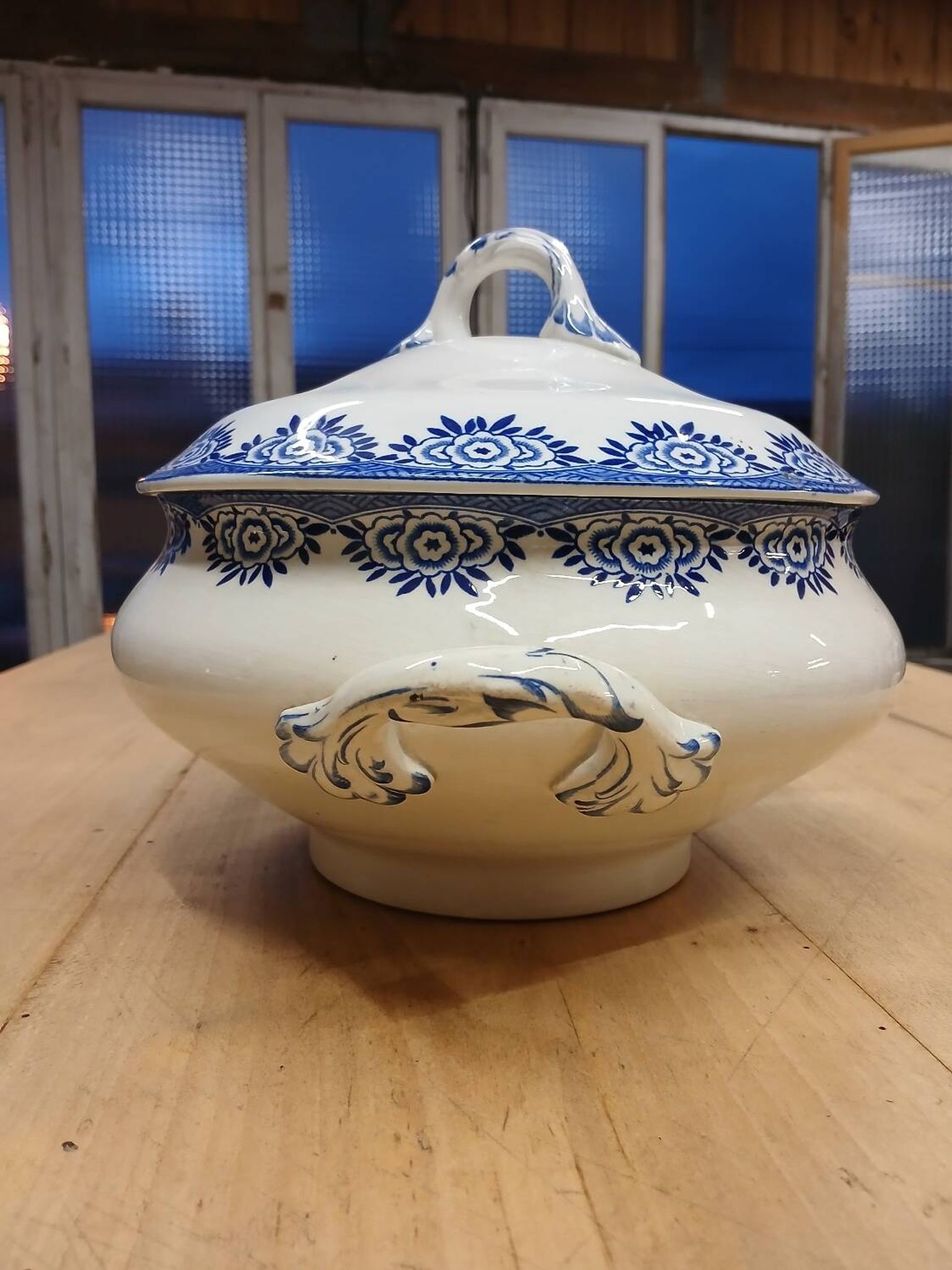 Old soup tureen Digoin and Sarreguemines