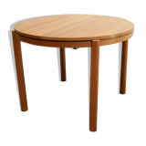 Vintage stretchy dining table