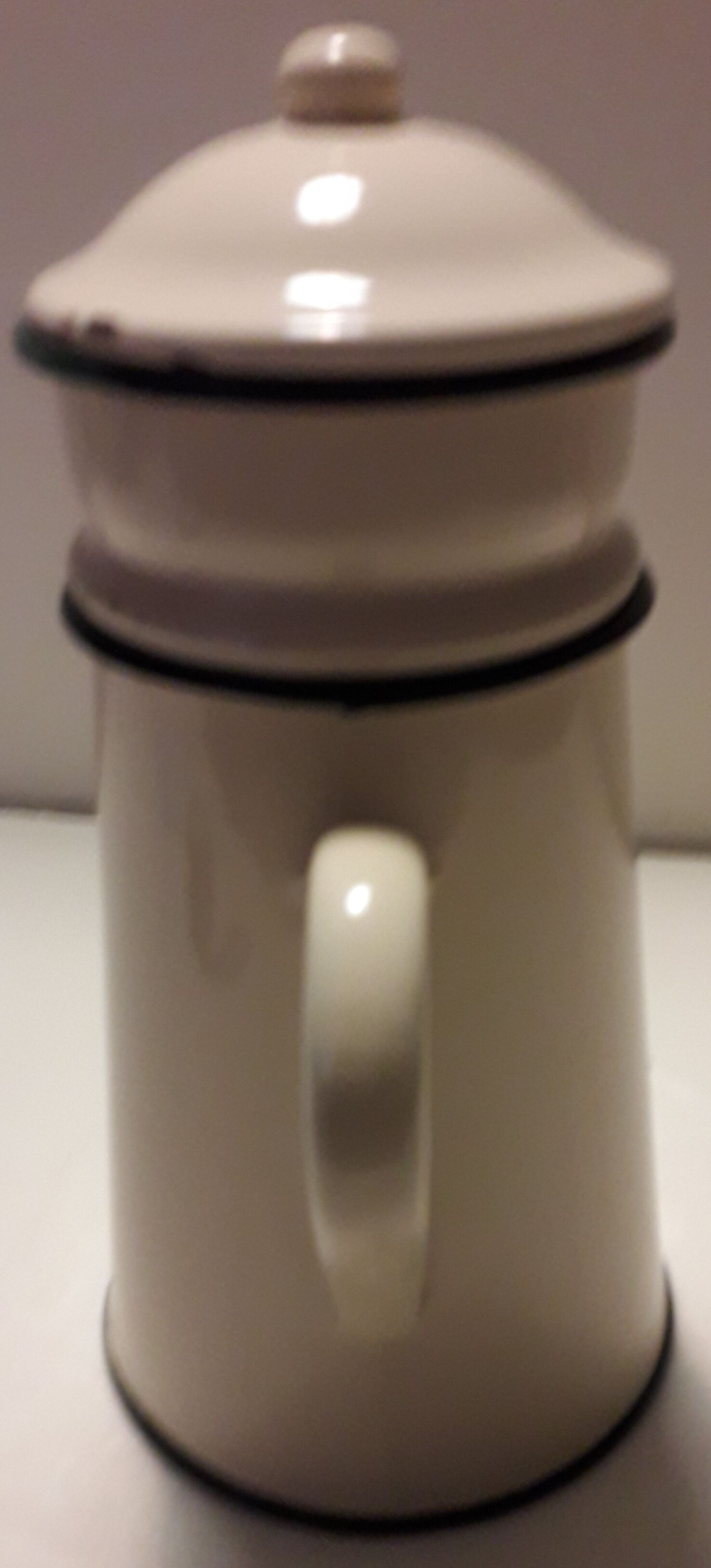 enamelled coffee maker ecru and green