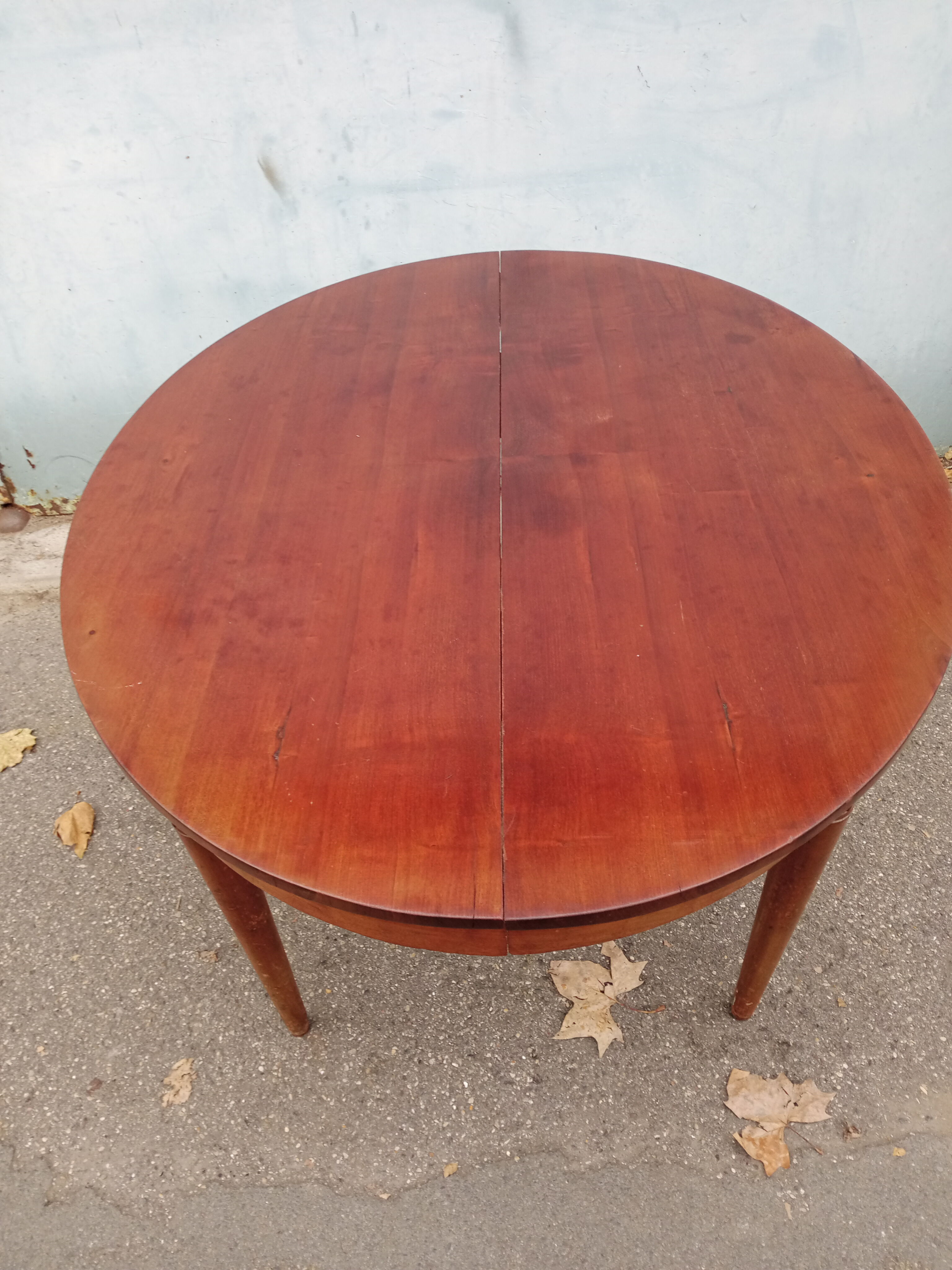 Table de style louis xi acajou