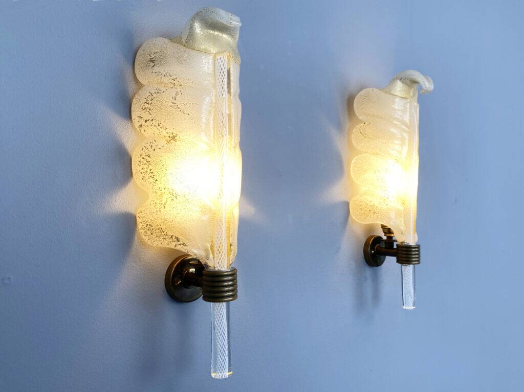 Pair of glass sconces, leaf design, by Andre Arbus for Veronese made by Barovier & Toso, Italy, 1950s