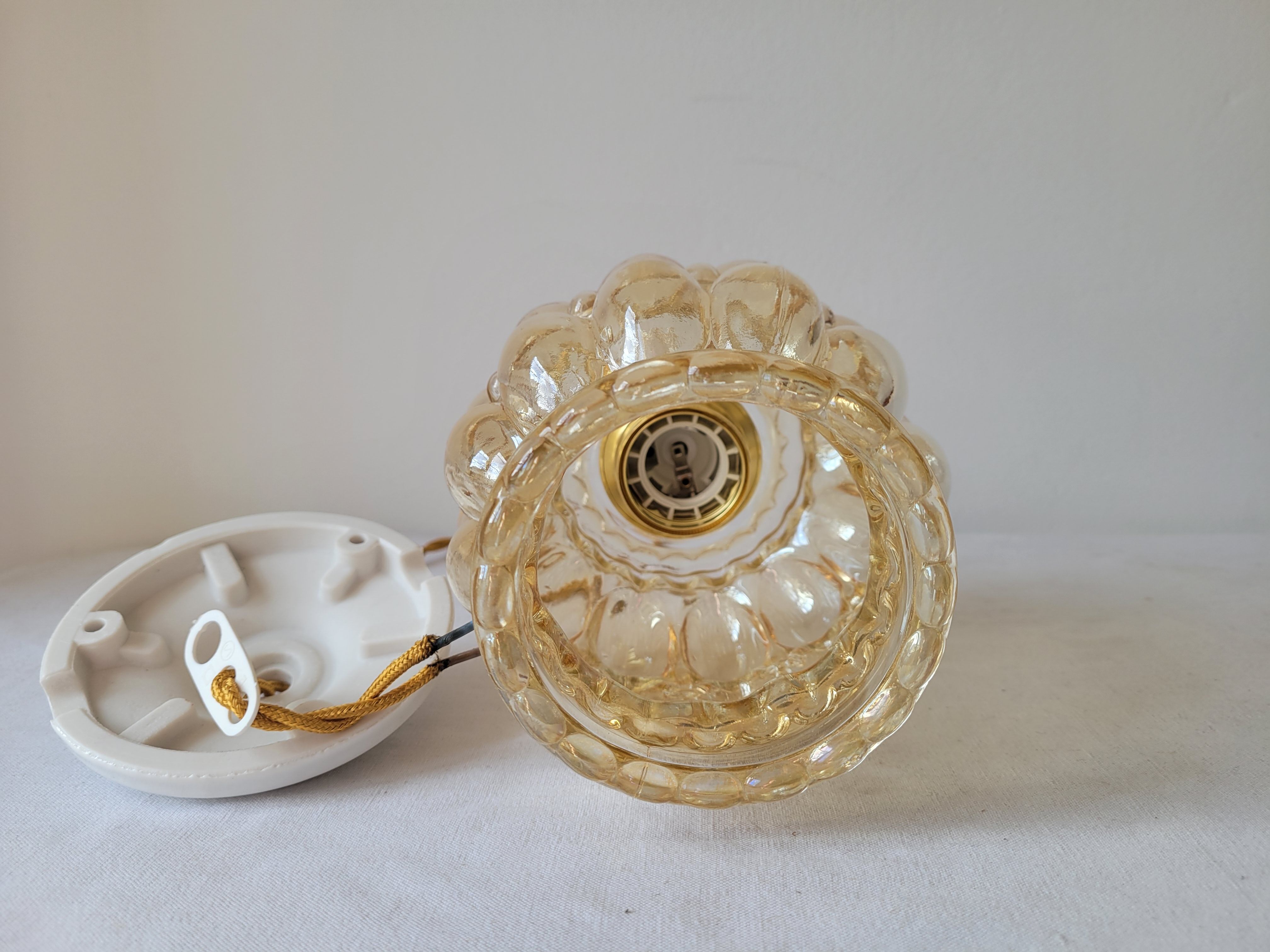 Amber molded glass pendant lamp