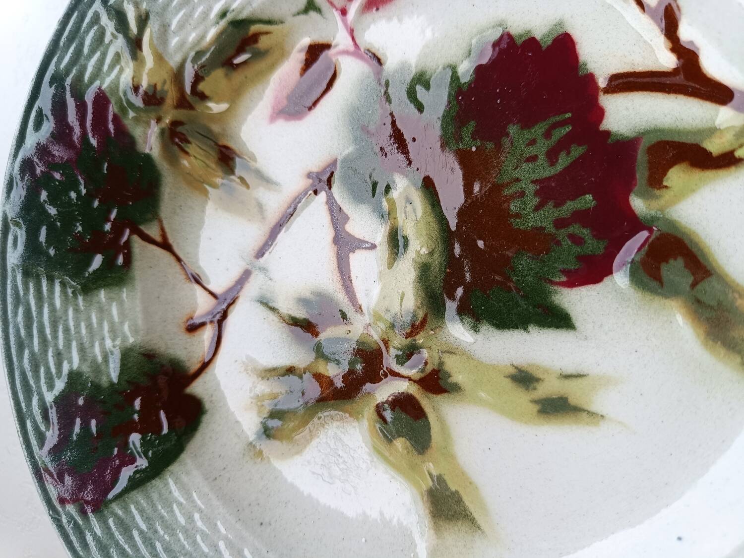 Barbotine dessert plates