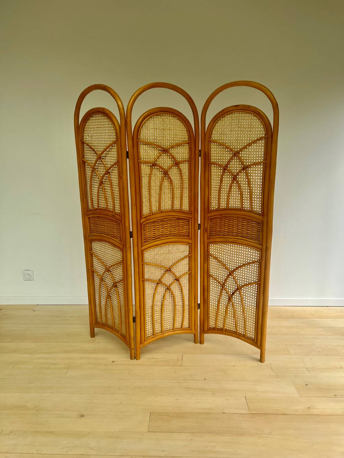 Vintage screen - cane and rattan -