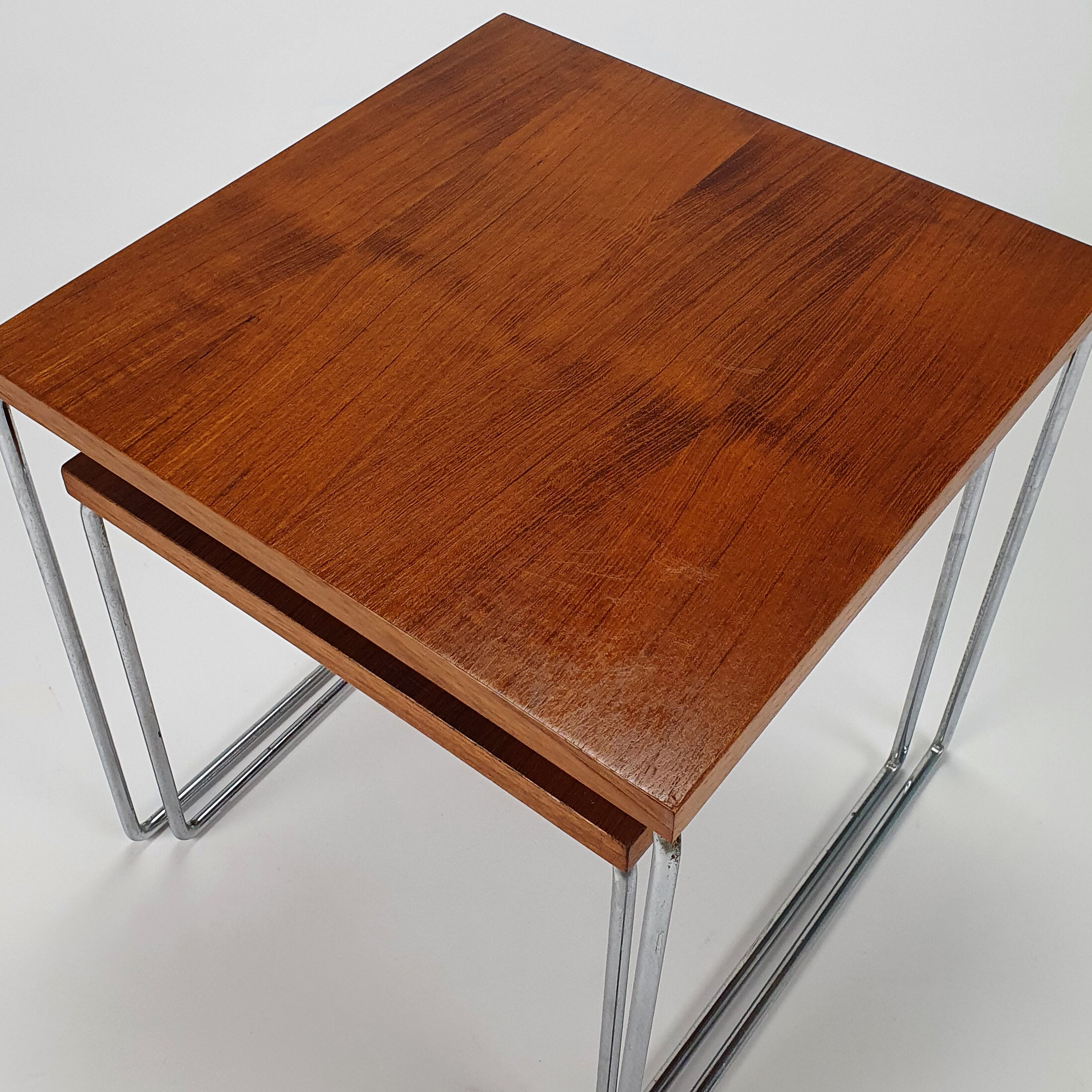 Ensemble de 2 tables Brabantia du milieu du siècle, années 1960