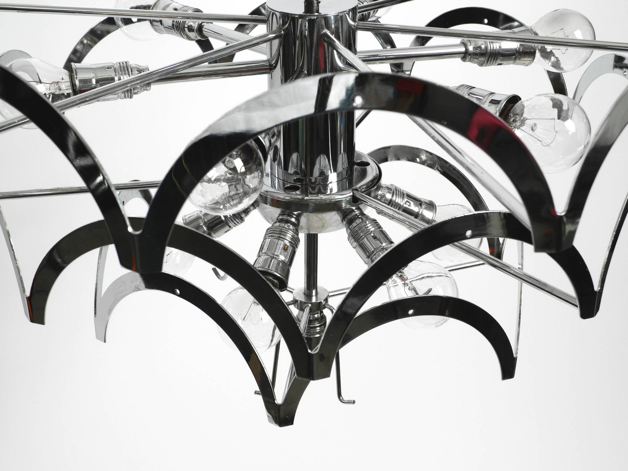 Large original 1960s large chrome metal and glass disc ceiling chandelier