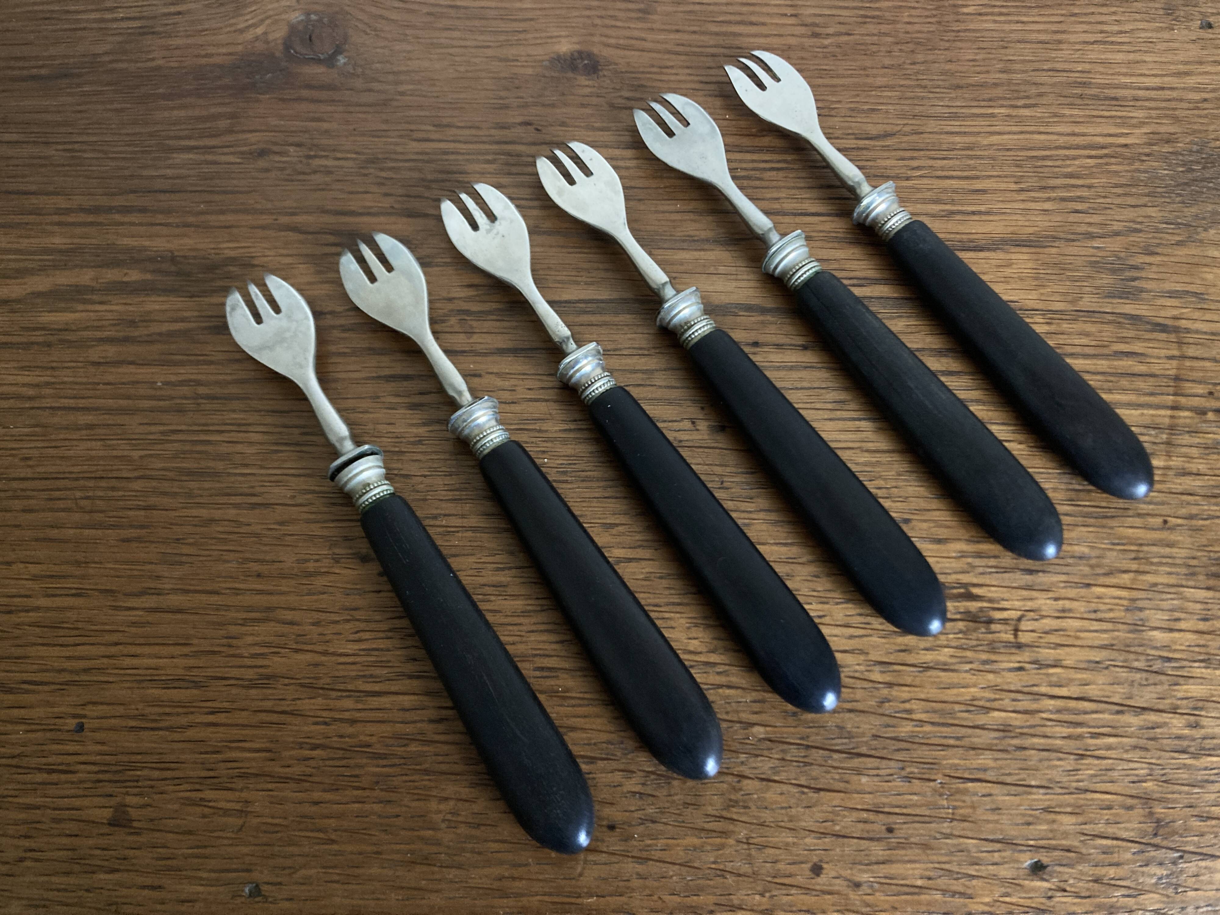 Set de 6 fourchettes à huitres 19e en bois d'ébène