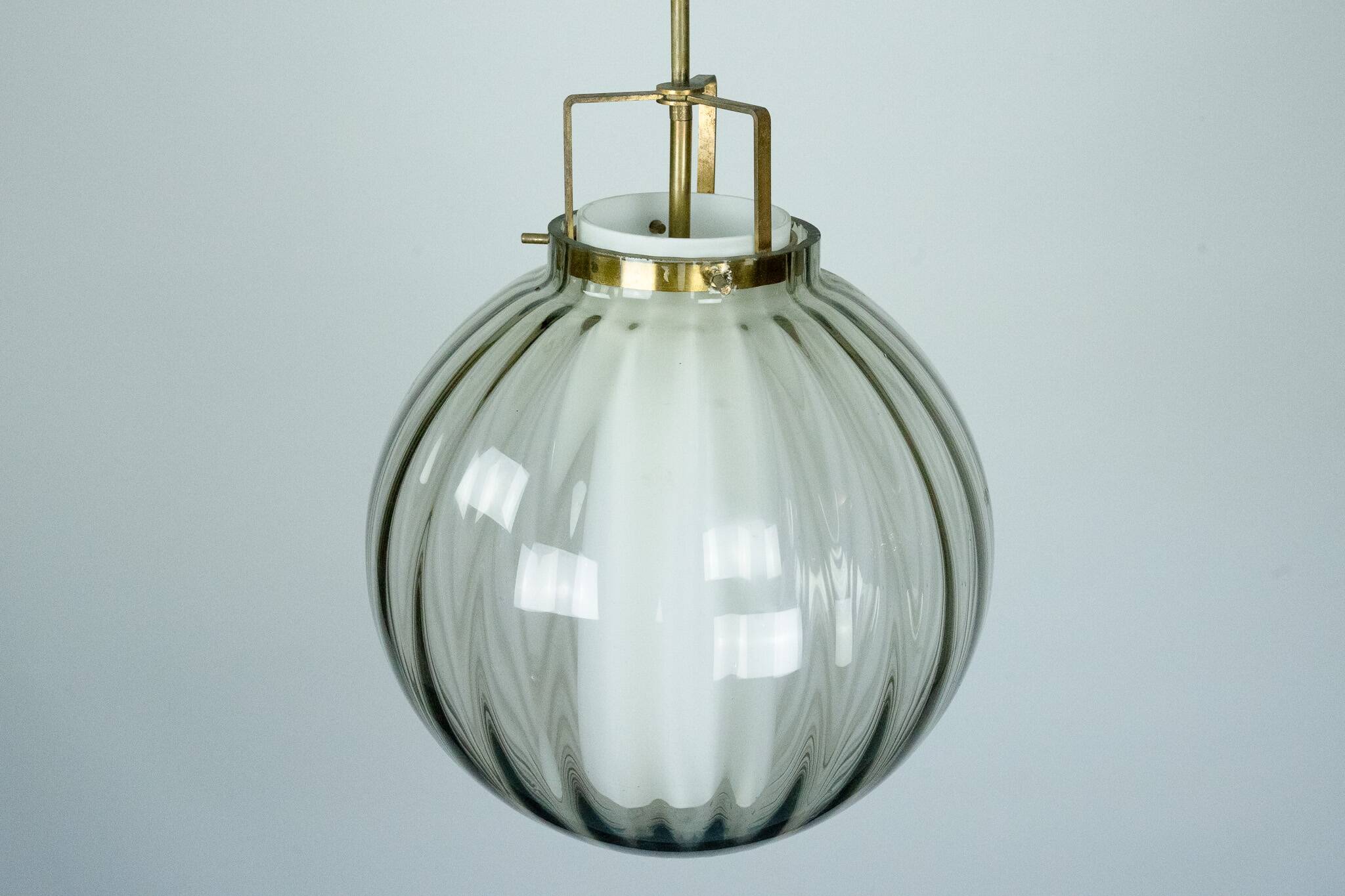 Mid-Century Murano Smoked Glass Chandelier with Opaline Diffuser, Italy '50
