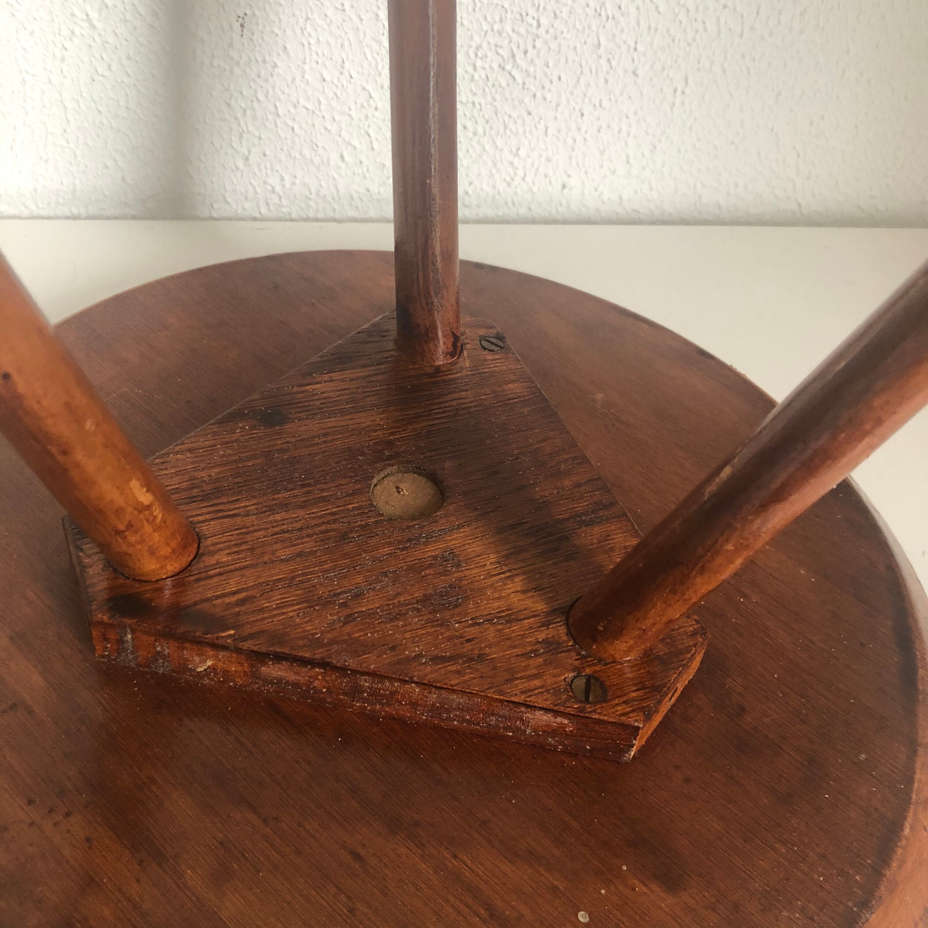 Table basse tripode guéridon ronde bois vintage 1950 - 35 cm