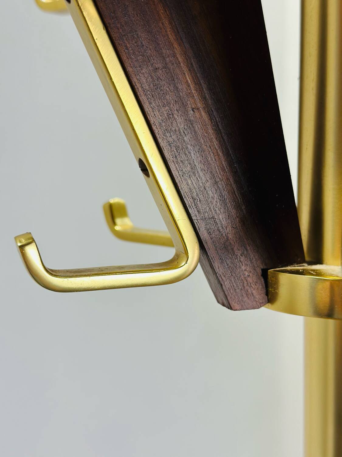 Coat hanger
