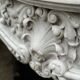 Imposante cheminée de style louis xv en marbre blanc de carrare vers 1880