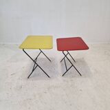 Ensemble de deux tables d'appoint en métal et bois, années 1960