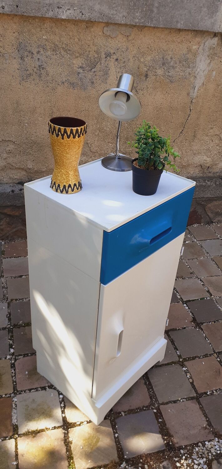 Storage cabinet year 70