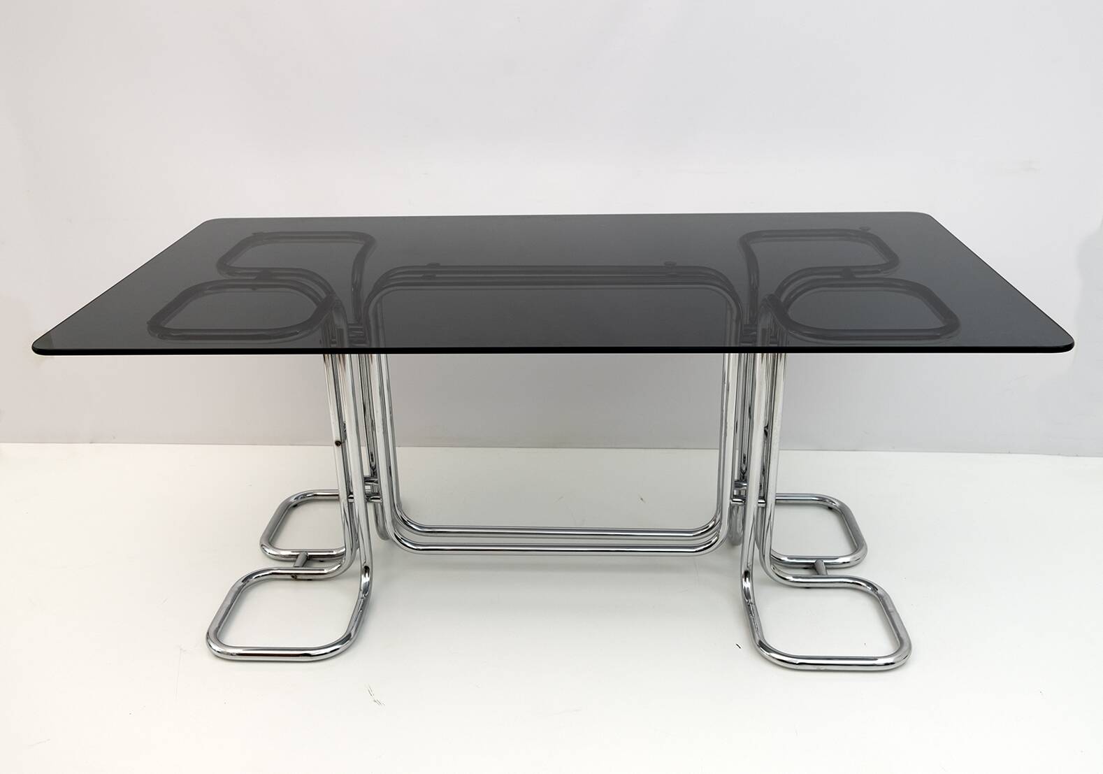 Giotto Stoppino Mid-Century Modern Italian Glass Smoked Top Dining Table,70