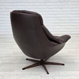 1970s, Danish design by H.W.Klein, swivel chair, for Bramin Møbler.