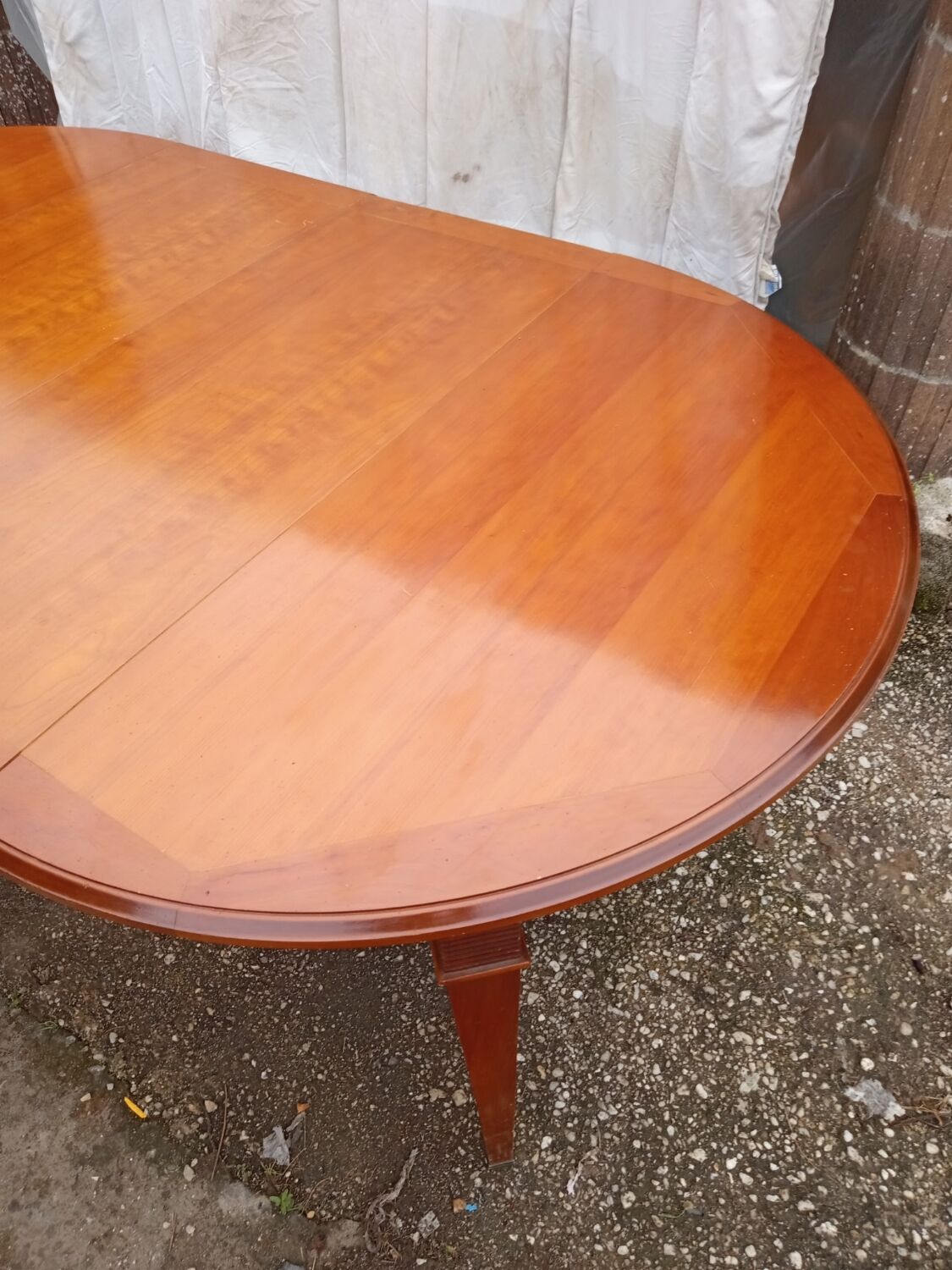 LXI style extendable table