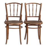 Pair of Thonet-style chairs in bent wood with turned spindles – Central Europe, circa 1920