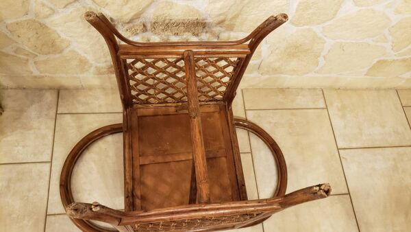 Table basse en bambou années 70 manque dessus