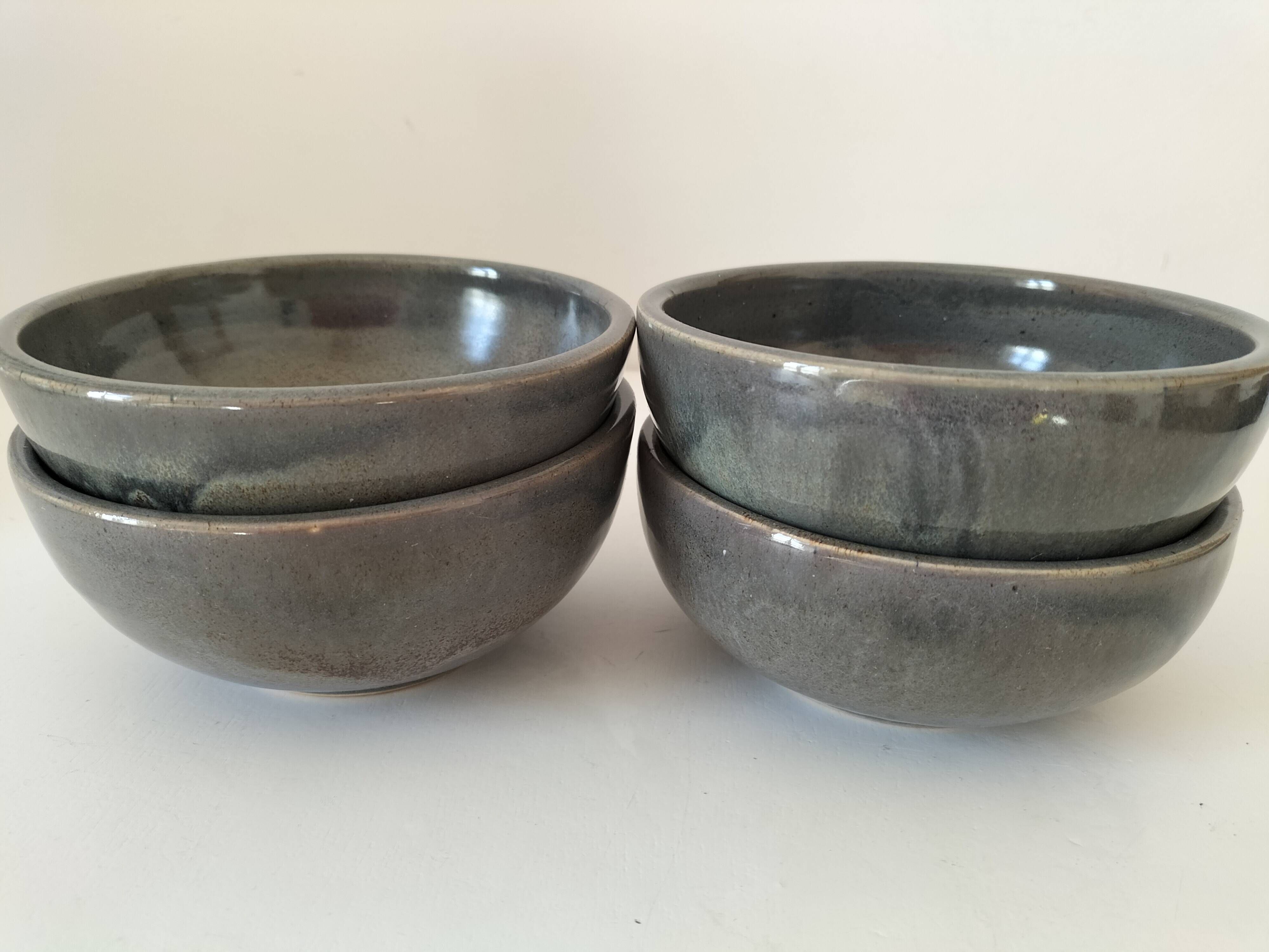 4 handmade ceramic bowls – Grey-blue glaze and mineral shades