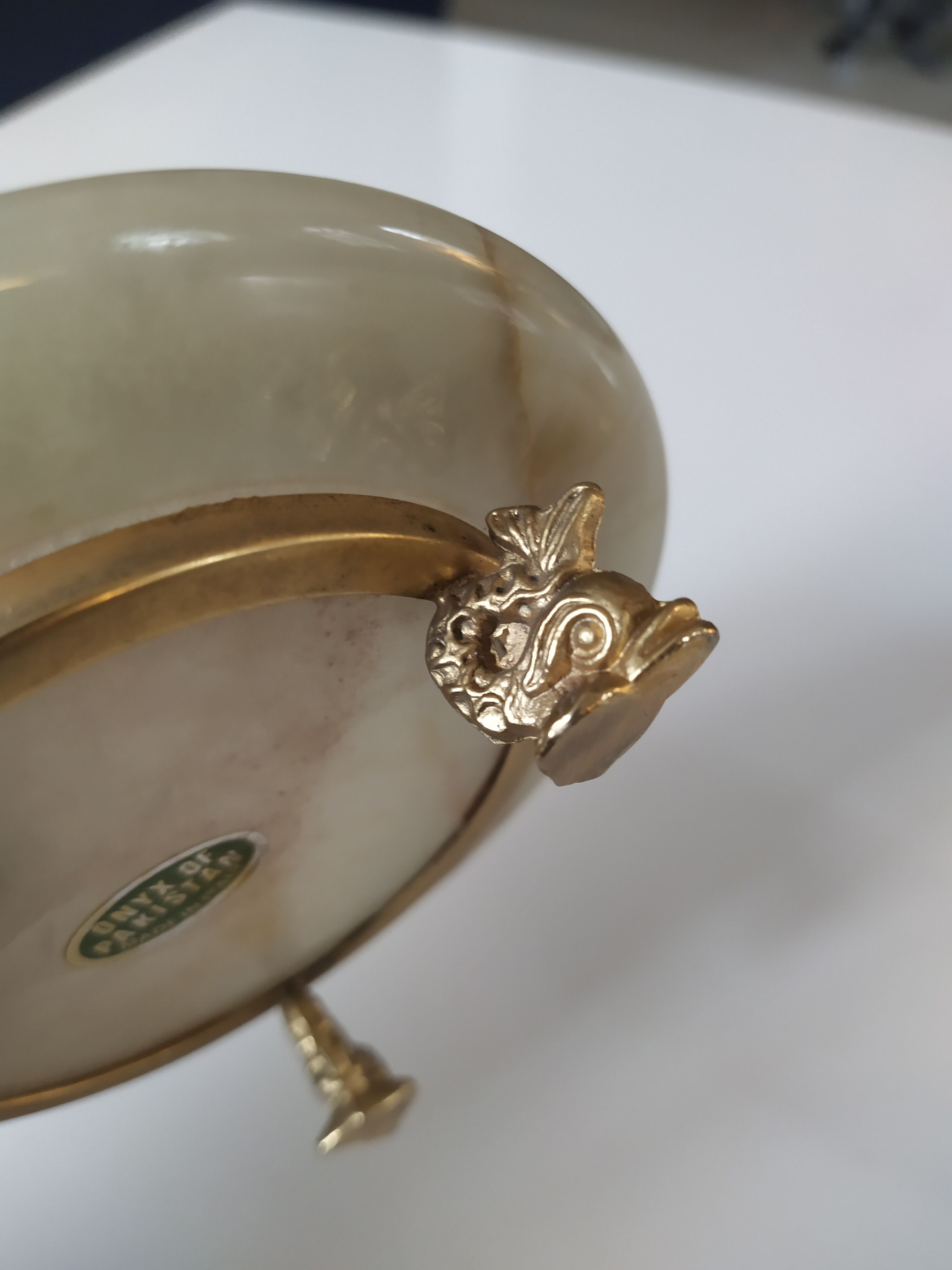 Ashtray in alabaster