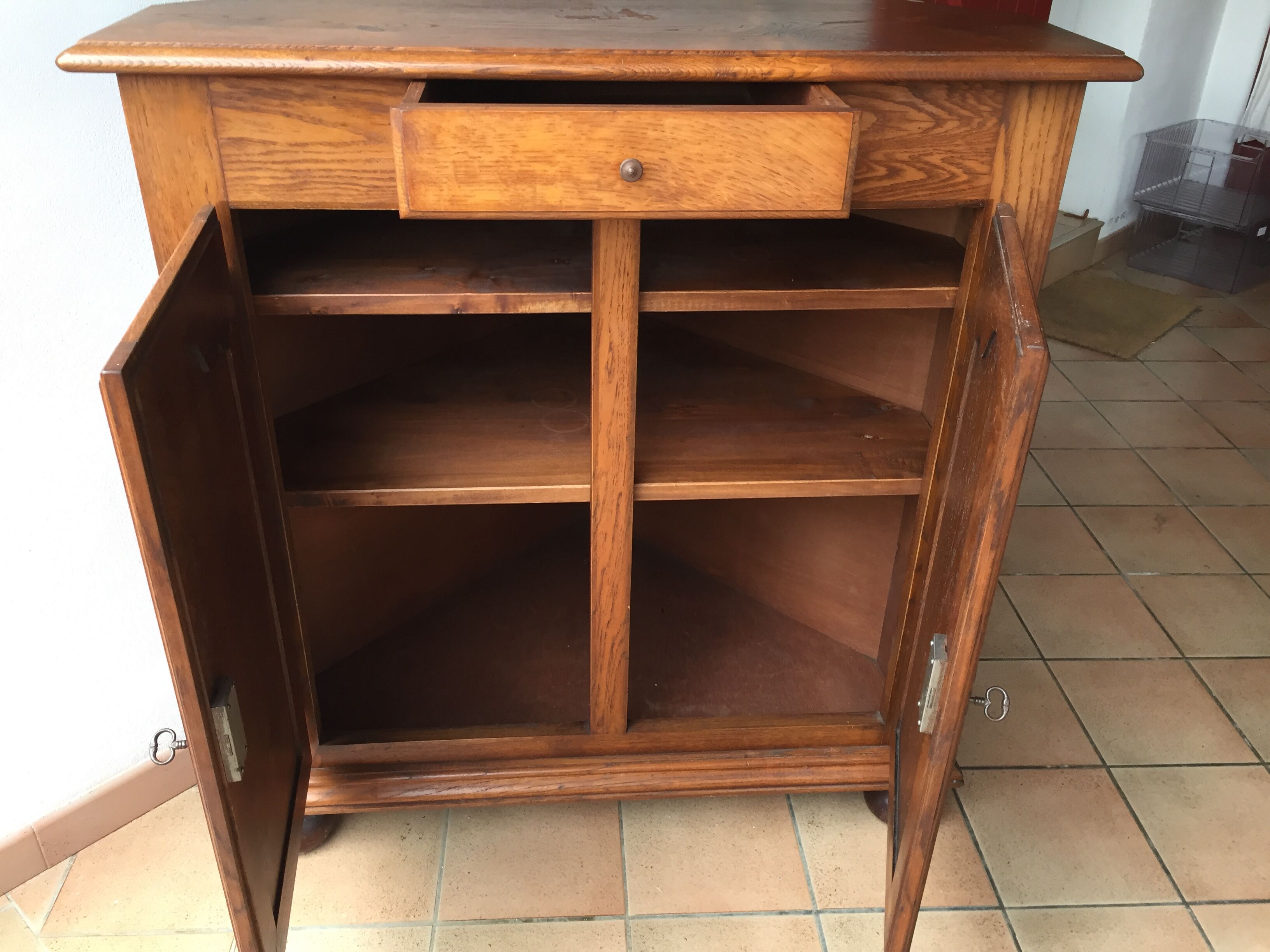 Wooden corner furniture