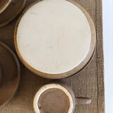 Ensemble tasses et sous tasses