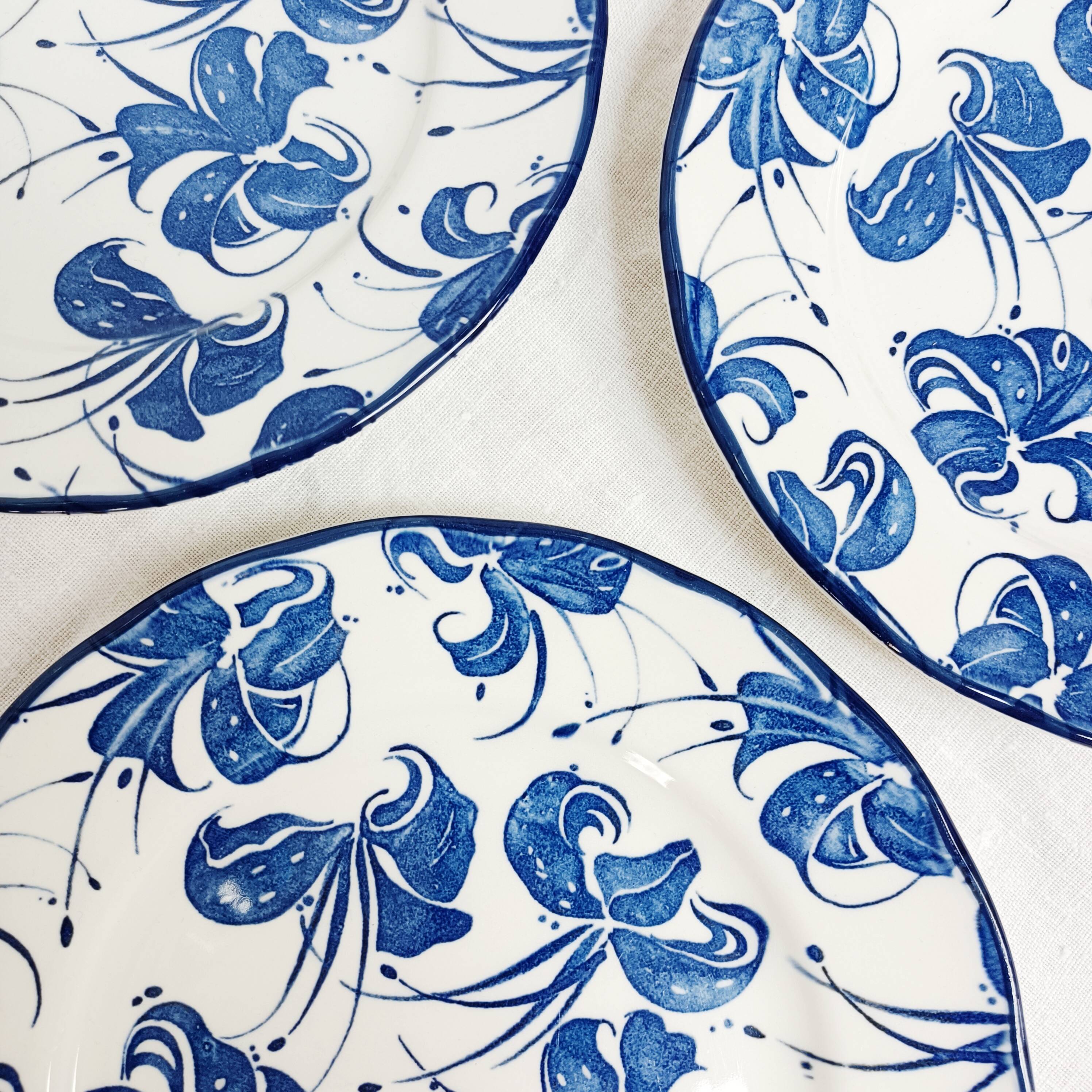 Set of 3 dessert plates Royal Tudor Orchid by Grindley