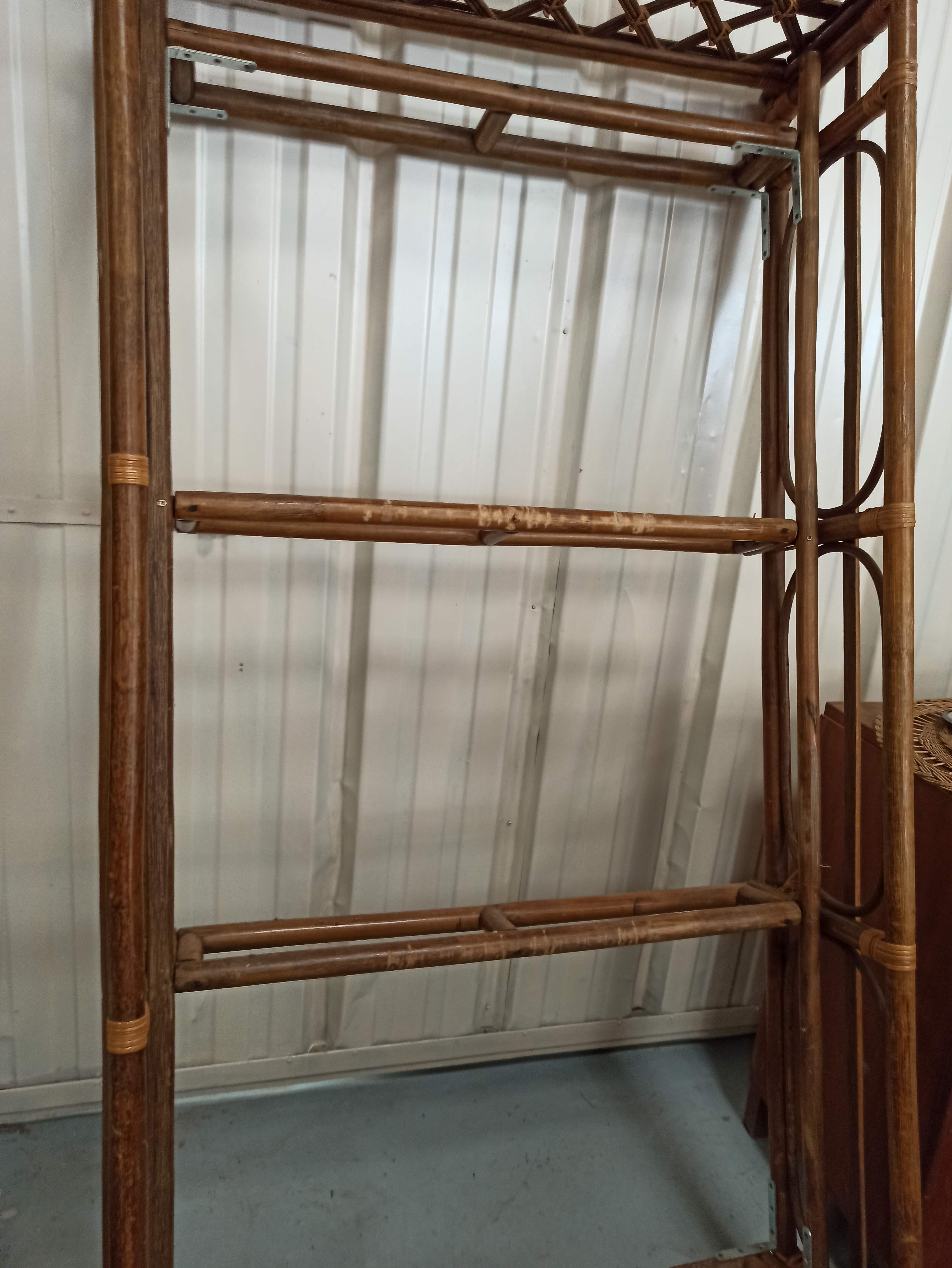 Rattan bamboo bed for one person