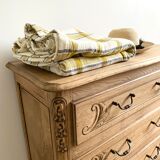 Antique chest of drawers