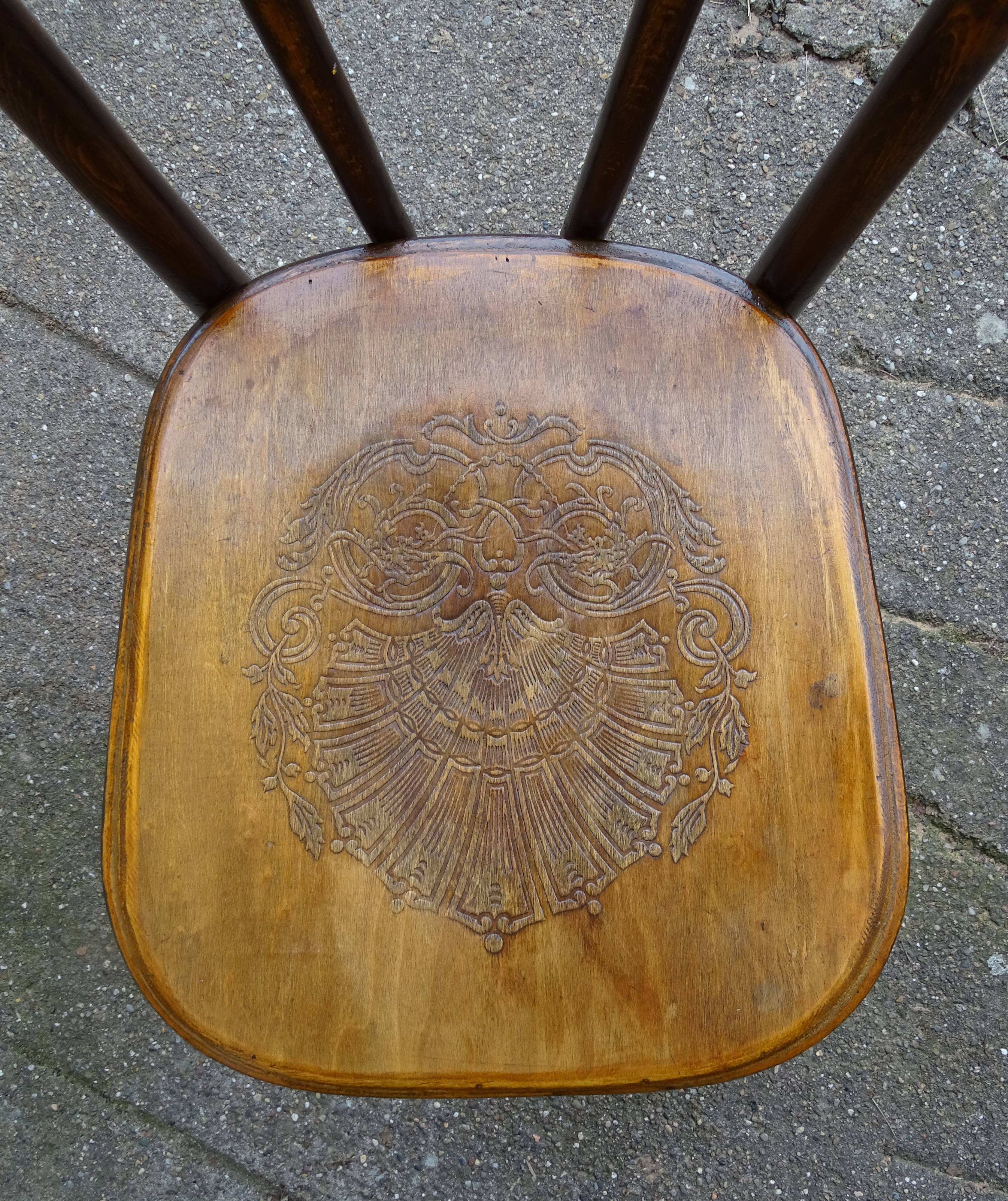 Bistro chair by fischel n°103 circa 1915 wooden seat