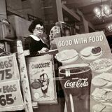 Urban Snapshot – An authentic New York scene frozen in 1959