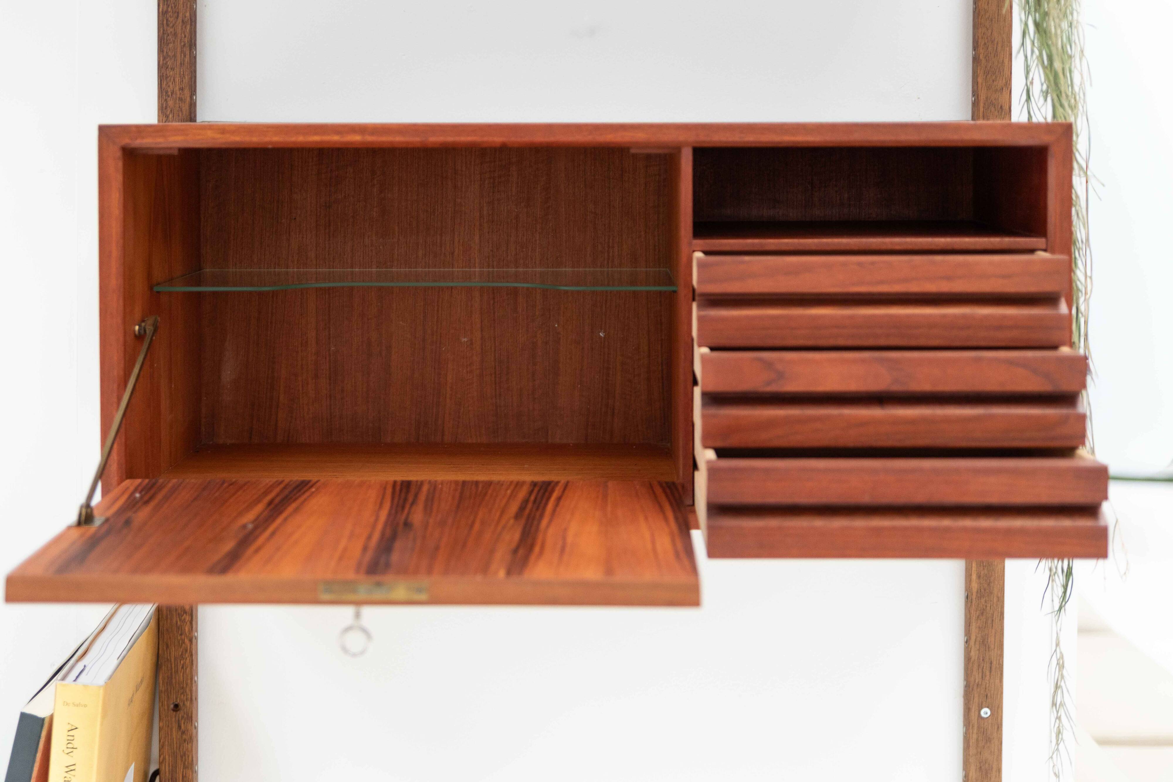 4-Bay Wall Unit by P. Cadovius