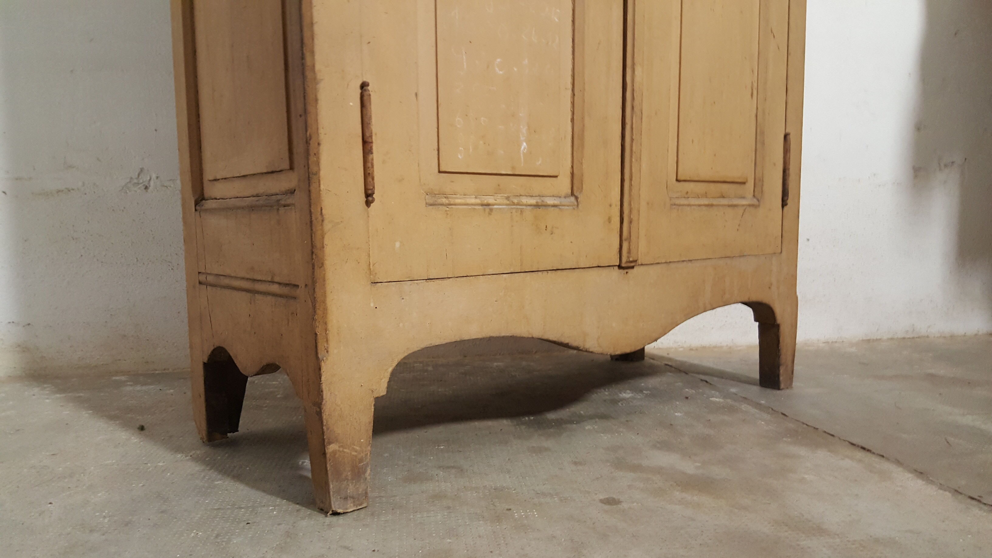 Parisian wardrobe 1920