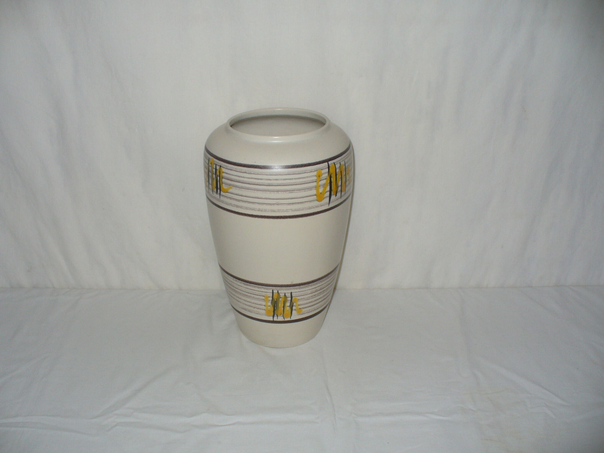 Vase modèle des années 50