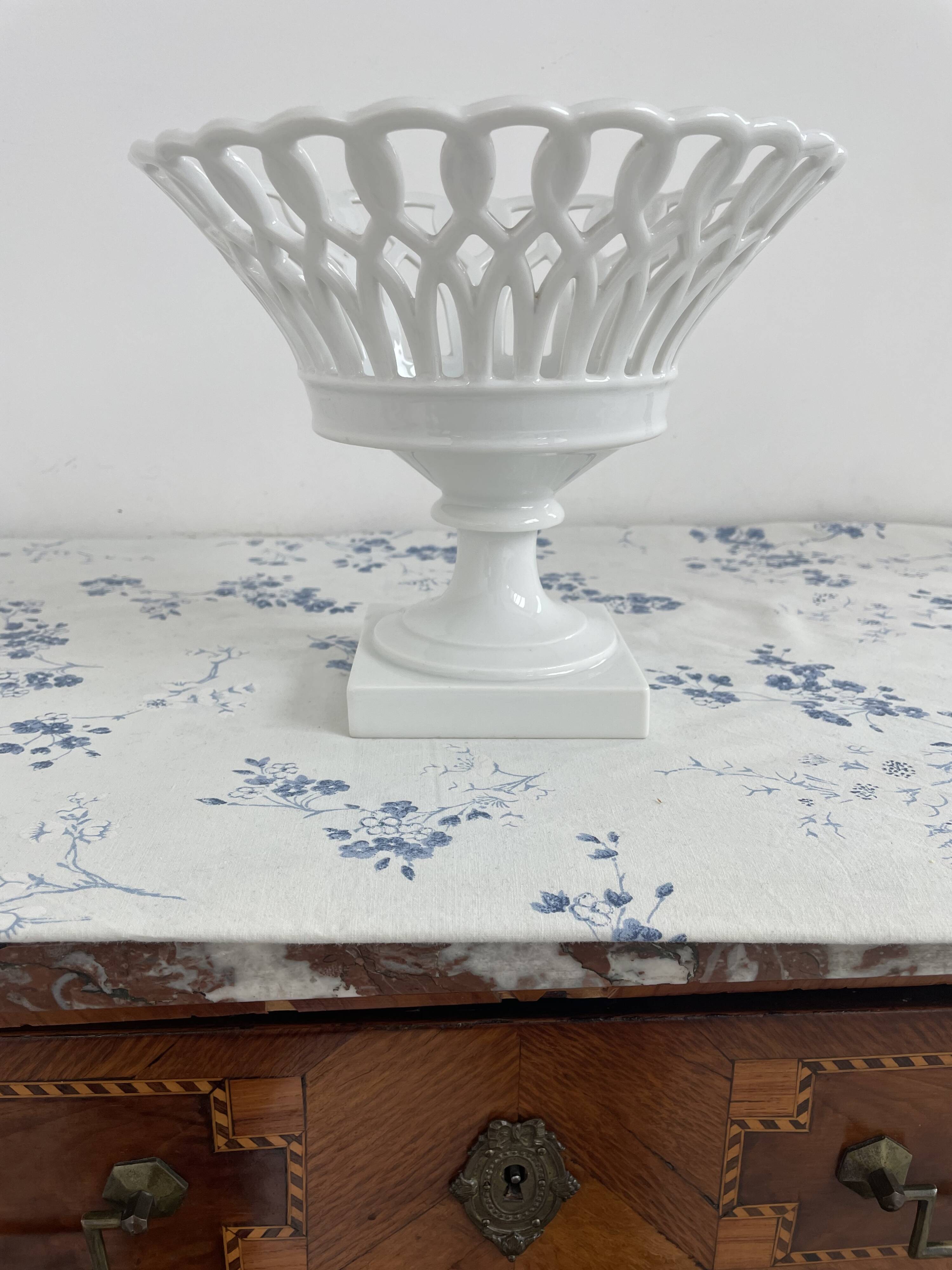 Navette Cup, footed cup, late 19th century, Empire Style, Porcelain