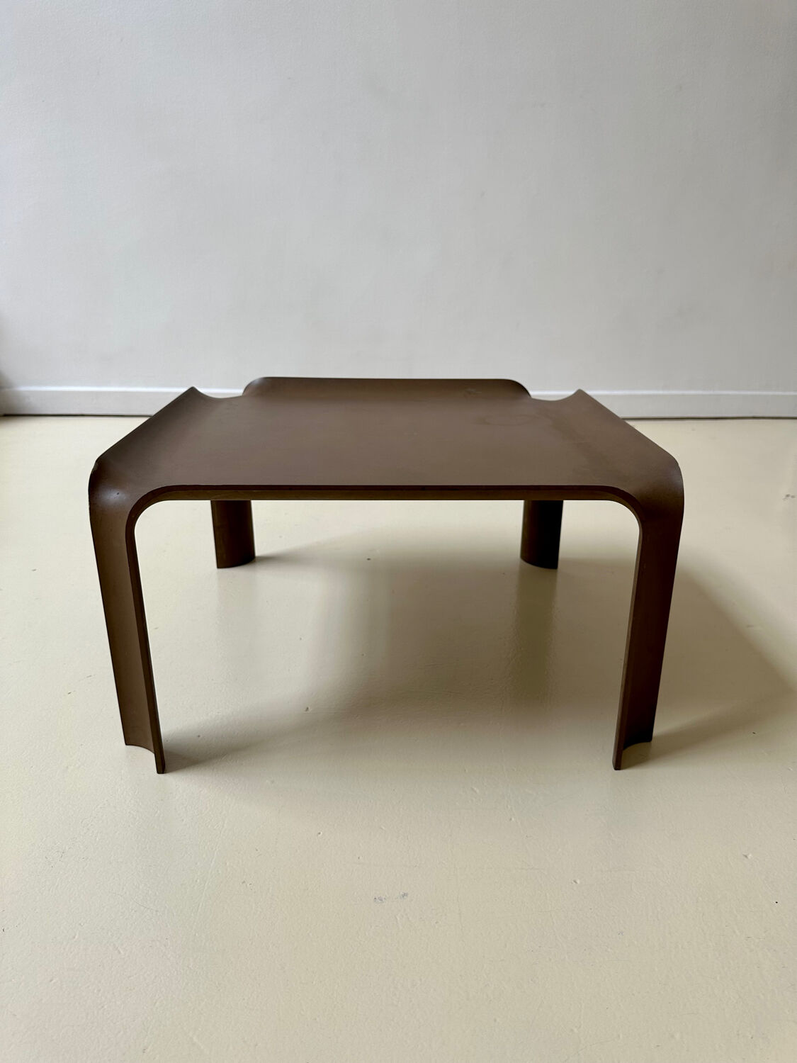 Table basse T 877 de Pierre Paulin pour Artifort 1970