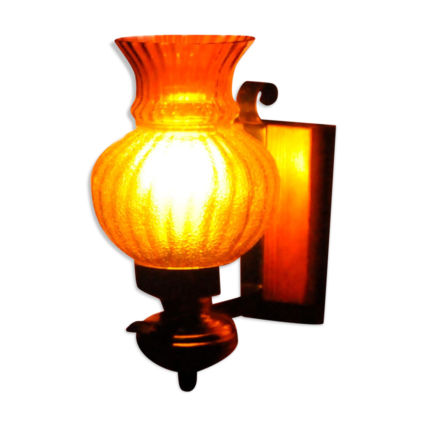 Scandinavian Vintage Wall Lamp