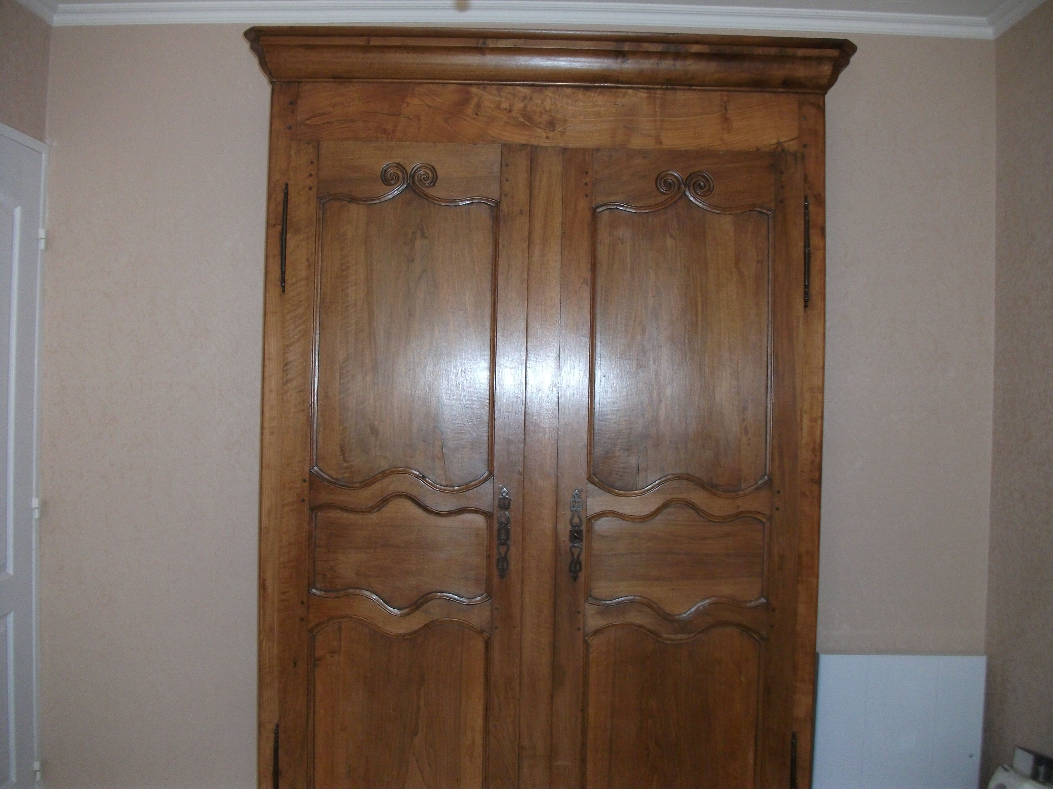 Antique cabinet