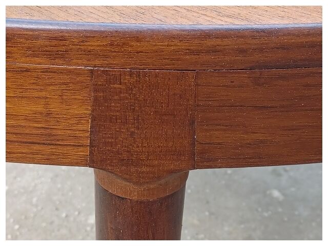 Harry Ostergaard for Randers Mobelfabrik round Danish extendable teak table 1960