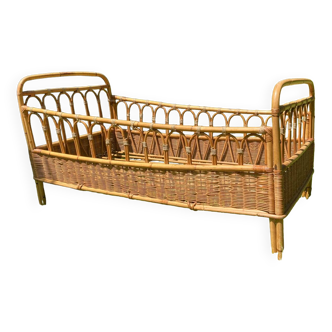 Rattan bed for baby or young child