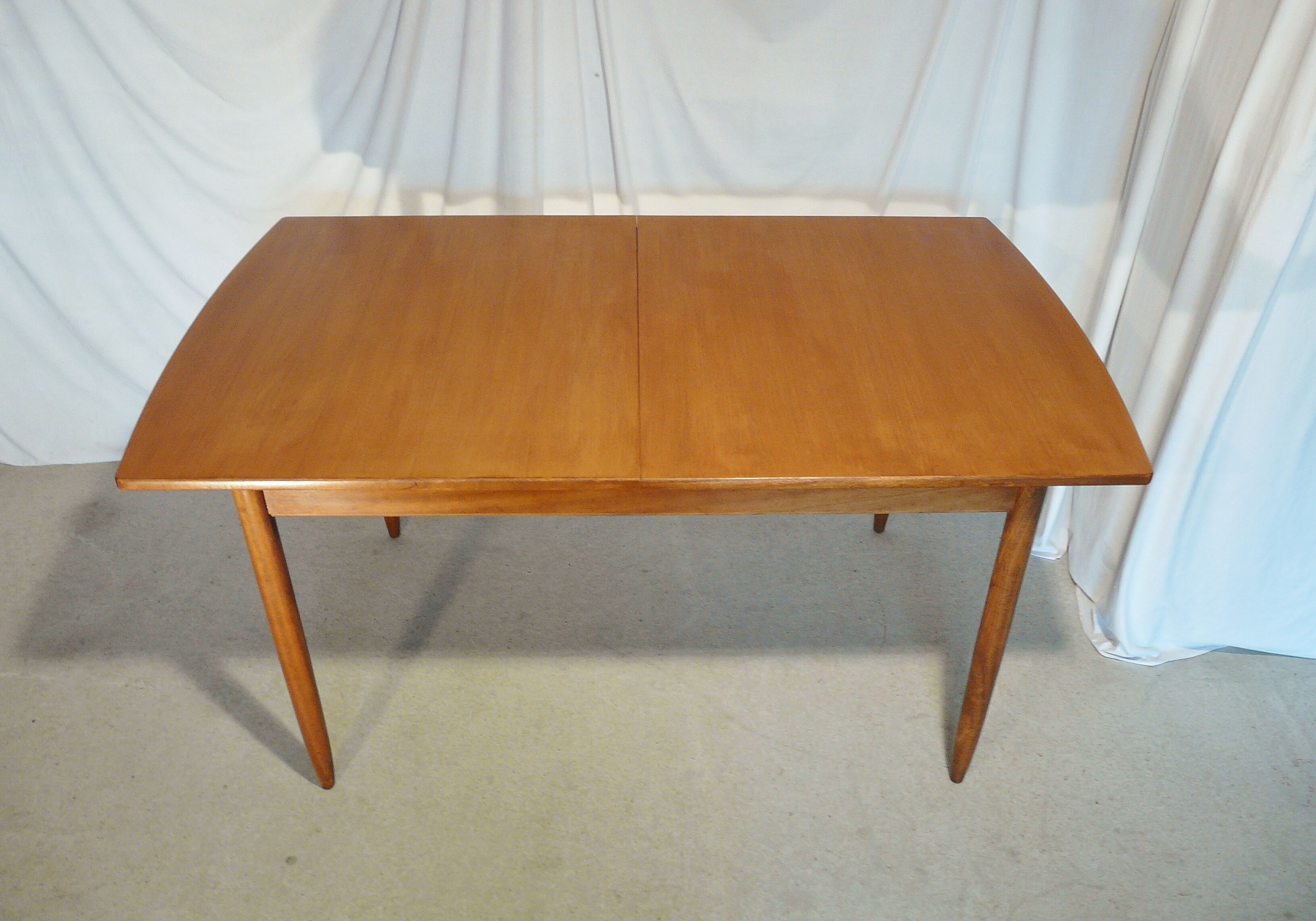 Scandinavian vintage extendable rectangular table
