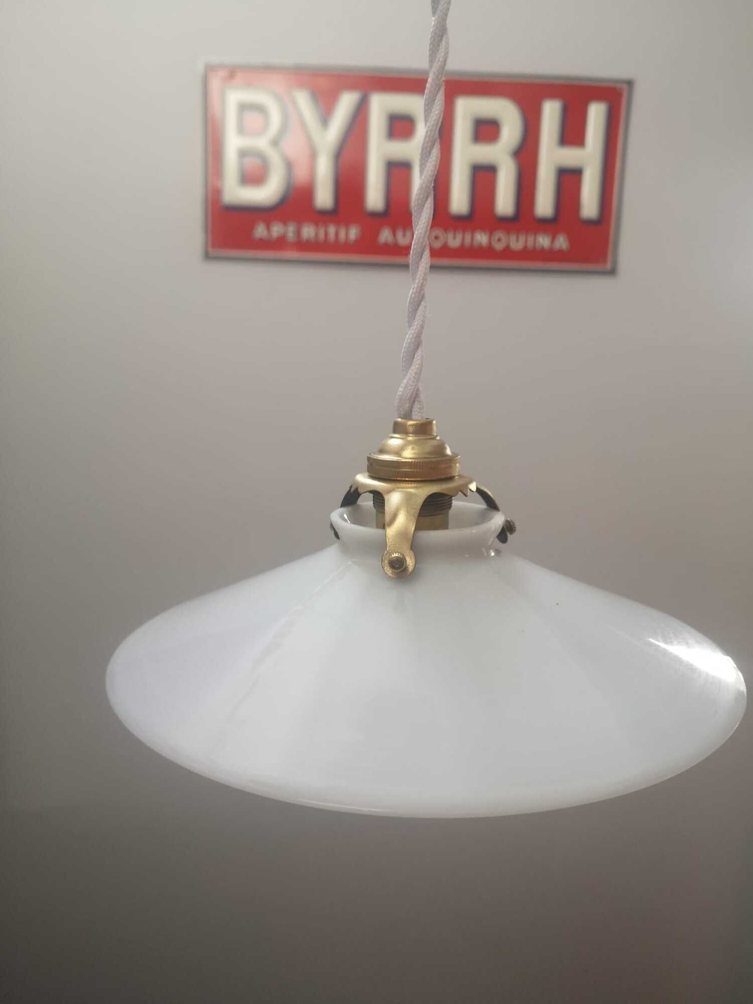 Suspension lamp old opaline white smooth spirit walkman art deco 1930 tbe ø 20 cm